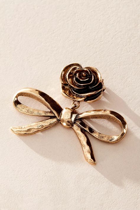 Rosie Brooch | Free People Shawl With Broach, Gold Brooch Jewelry, Castle Core, Jewelry Gold Necklaces, Jewelry Goals, Romantic Castle, Gold Jewelry Collection, Metal Bow, Hammered Metal