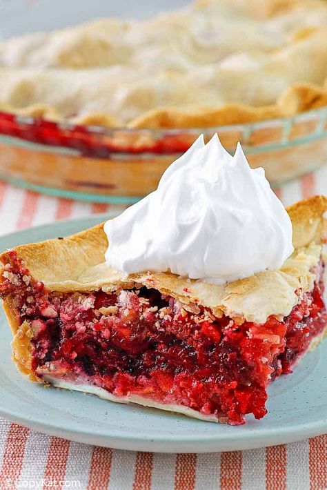 Fruit of the Forest Pie is the ultimate mixed berry pie. Get the easy recipe and make the best pie with apples, strawberries, raspberries, blackberries, and rhubarb. A perfect dessert for fruit lovers. Great for Thanksgiving, Christmas, Easter, or any time of the year. #pierecipes #fruitpie #fruit #dessertideas #christmasrecipes #easydesserts #thanksgivingdesserts #easterdessert #berries #rhubarb Forest Pie, Dessert Fondue, Mixed Berry Pie, Thanksgiving Desserts Easy, Berry Pie, Best Pie, Copykat Recipes, No Cook Desserts, Delicious Pies