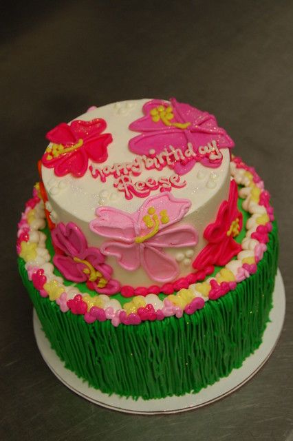 f88 | riseandshinebakery.com | Flickr Sweet 16 Sleepover, Hawaiian Birthday Cakes, Hibiscus Cake, Tropical Birthday Cake, Summer Birthday Cake, 25th Birthday Cakes, 13 Birthday Cake, Beach Cakes, Cute Birthday Ideas