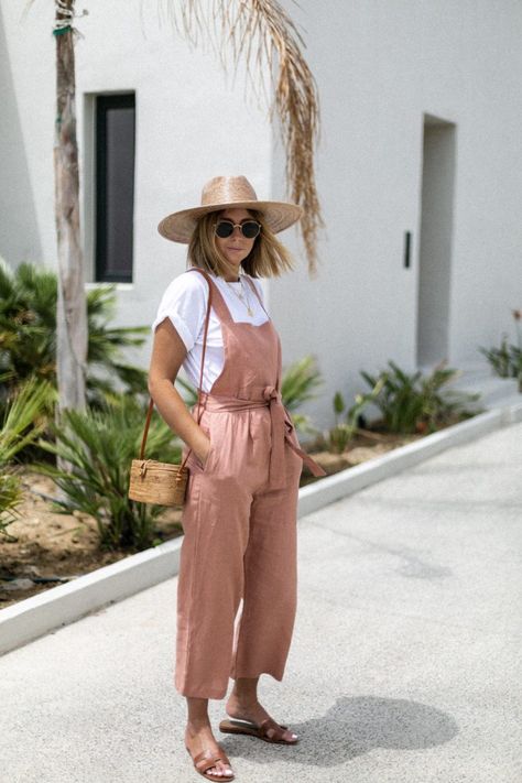 Beautiful Jumpsuits, Fashion Mask, Easy Style, Cooler Look, Pinterest Fashion, Mode Inspo, Petite Outfits, 2000s Fashion, Fashion 2020