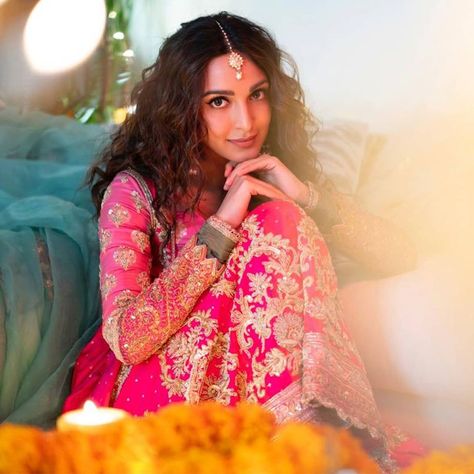 Manish Malhotra World on Instagram: “Kiara Advani (@kiaraaliaadvani) looks mesmerising in our colour narrative for the festive season in #Ruhaaniyat, gracefully wearing our…” Wedding Outfits For Women, Mehendi Outfits, Indian Outfits Lehenga, Celebrity Casual Outfits, Indian Bride Outfits, Traditional Indian Outfits, Manish Malhotra, Seductive Clothes, Kiara Advani