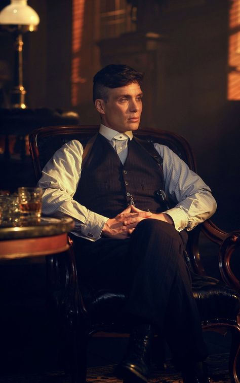 Thomas Shelby Aesthetic, Shelby Aesthetic, Peaky Blinders Fashion, Bff Pfp Matching Aesthetic, Peaky Blinders Characters, Gangster Style, Peaky Blinders Thomas, Cillian Murphy Peaky Blinders, Movie Reels