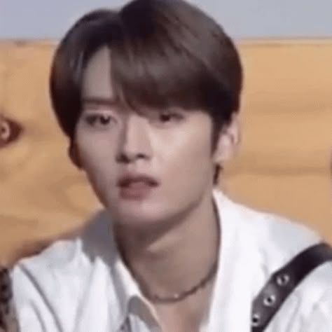 https://c.tenor.com/PzrNP7ZE_2wAAAAC/straykids-kpop.gif Skz Gifs Funny, Kpop Memes Gif, Leeknow Gif, Disgusted Gif, Lee Know Gif, Stray Kids Gif, Skz Gif, Keyboard Display, Funny Skz