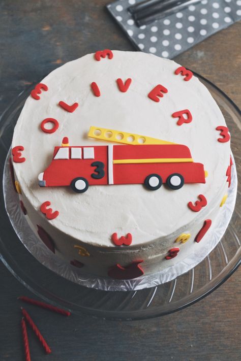 easy fire truck cake & {tips on cake decorating} | movita beaucoup Fire Engine Cake, Fire Truck Cake, Fire Fighter Cake, Digger Cake, Fireman Cake, Firetruck Cake, Truck Birthday Cakes, Monster Truck Cake, Truck Cake