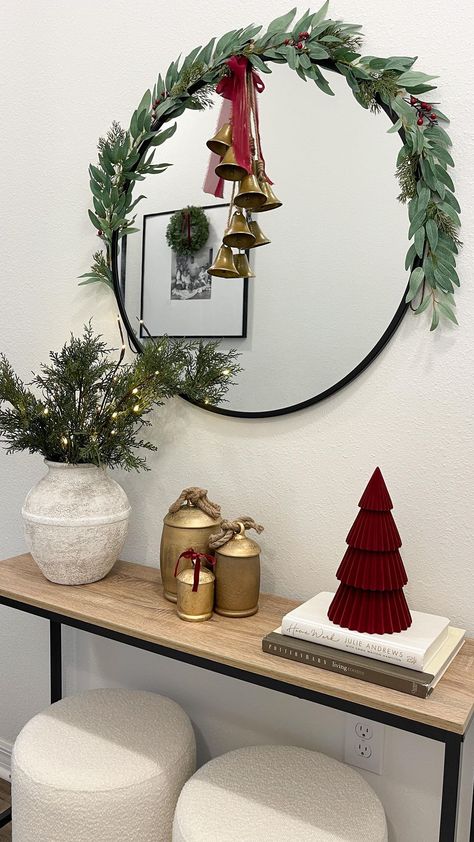 Bow On Mirror Christmas, Hallway Xmas Decorations, Christmas Mirror Ideas, Christmas Decor Hallway Entryway, Mirror Decor For Christmas, Christmas Decoration Mirror, Decorate Mirror Christmas, Christmas Console Table Decor Ideas, Decorating A Round Mirror For Christmas