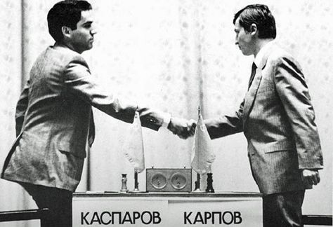 the world in 1985 Anatoly Karpov, Chess Championship, Garry Kasparov, School Toys, Chess Master, Berlin Street, Old School Toys, Hungry Children, Kings Game