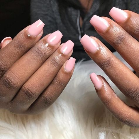 Toni The Nail Slayer Short Nails On Dark Skin, Nude Nails On Dark Skin, Short Nails Dark Skin, Nails On Dark Skin, Pale Pink Nails, Red Gel Nails, Pink Nail Colors, Dark Nail Polish, Natural Nail Art