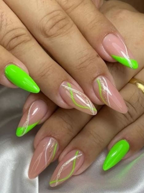 neon green nails: side tips with swirls Nails Design Neon Green, Summer Acrylic Nails Neon Green, Neon Green Summer Nails, Neon Green Nail Art, Neon Green Nails Design, Green Neon Nails, Nail Art Vert, Triangle Nails, Neon Green Nails