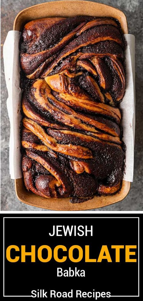 This chocolate babka recipe makes a traditional Jewish dessert bread. The dough is braided, baked, and absolutely bursting with chocolate! Jewish Chocolate Babka, Chocolate Challah Bread Recipe, Jewish Breakfast Ideas, Chocolate Challah Bread, Shabbat Dessert Recipes, Bethlehem Bread Recipe, Challah Bread Recipe Jewish, Jewish Bread Recipes, Jewish Deserts