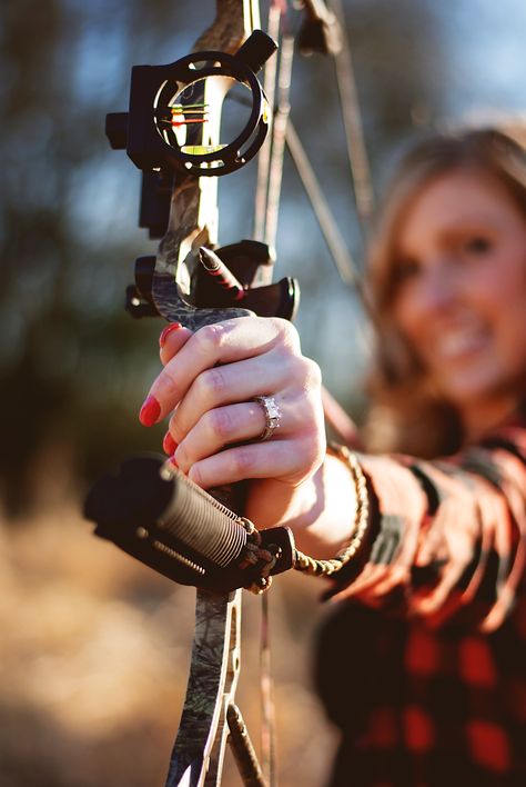 Showing off my blind and shooting my bow! Win/win! Fall engagement show the ring off photo! Photos done by @anessarhae Archery Engagement Pictures, Archery Photoshoot, Archery Photos, Hunting Engagement Photos, Archery Wedding, Archery Photography, Pnw Photography, Archery Poses, Jacksonville North Carolina