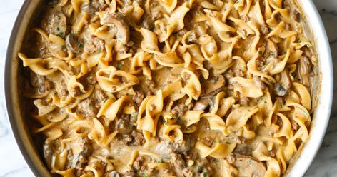 Beef Stronganoff, Beef Stroganoff Instant Pot, Hamburger Helper Stroganoff, One Pot Beef Stroganoff, Beef Stroganof, Stroganoff Beef, Beef Stroganoff Recipe, Condensed Tomato Soup, Potted Beef