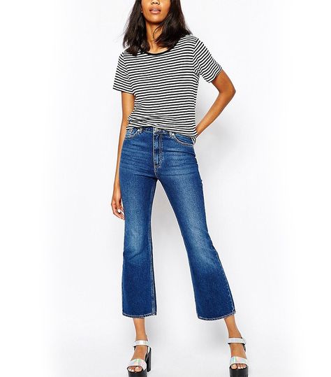 Cropped Flares Are the Skinny Jeans of 2016: Here's Proof  via @WhoWhatWear Flare Jeans Outfit, Flair Jeans, Frayed Hem Jeans, Stripe Tee, Jean Flare, Summer Denim, Cropped Flare Jeans, Chunky Sandals, Big Thing