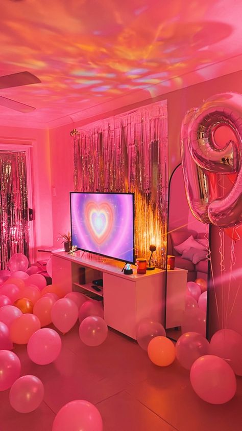 Party 21st Birthday Ideas, Birthday Party Theme Decorations Pink, In House Birthday Party Ideas, Pink Birthday Sleepover Aesthetic, Aesthetic Birthday Party Theme Ideas, Pink Hotel Decorations, Pink Party Theme Aesthetic, Pink Themed 18th Birthday Party, Barbie Party Theme Decoration