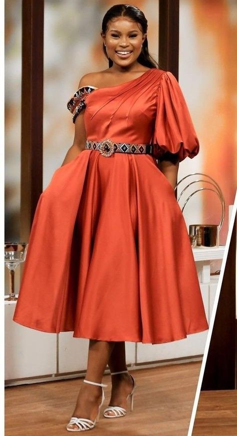 Satin And African Print Dress, Nice Dresses Classy Dinner, Short Flare Gown Styles, English Gowns, Short Flare Gown, Flare Gown Styles, Fancy Short Dresses, African Attire Dresses, Long African Dresses