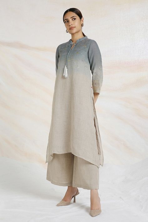 Shop for these amazing collections of Blue 100% Linen Embellished Blossom Yoke Ombre Kurta With Palazzo For Women by Kaveri online at Aza Fashions. Kurta With Palazzo, Kurta Patterns, Kurta For Women, Kurta Style, Designer Kurti Patterns, Simple Kurti Designs, Desi Fashion Casual, Cotton Kurti Designs, Indian Dresses Traditional