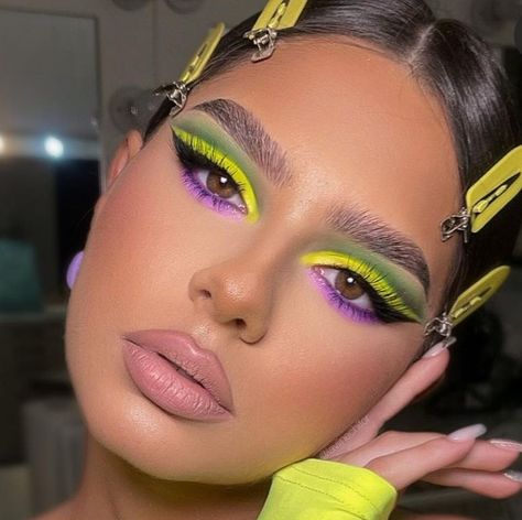 Purple Green Makeup, Bright Colorful Eye Makeup, Neon Makeup, Rave Makeup, Eye Makeup Pictures, Purple Makeup, Eye Makeup Designs, Colorful Eye Makeup, Fancy Makeup