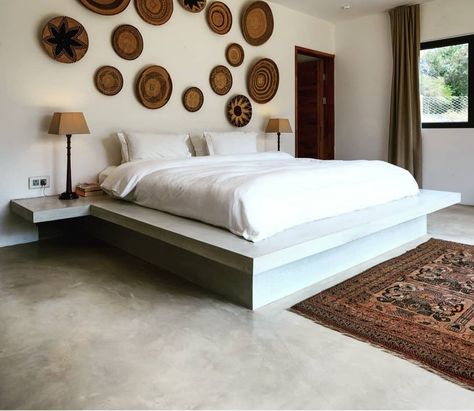 Concrete Bed Base, Cement Bed Base, Cement Bed Design, Concrete Beds, Concrete Bedroom Design, Cement Bed, Cement Bedroom, Designer Bedroom Ideas, Concrete Bed