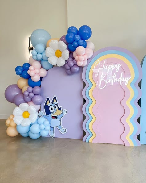 Mila’s 1st Episode 🌼 We had so much fun decorating this space, this Bluey themed 1st first birthday was just so perfect! ✨… | Instagram First Birthday Girl Bluey Theme, Bluey Birthday Decor, Bluey 1st Birthday Party For Girl, Bluey Balloon Garland Ideas, Bluey Birthday Decoration, Bluey Birthday Party Ideas Pink, Bluey Piñata, Bluey Decor, Bluey Decorations