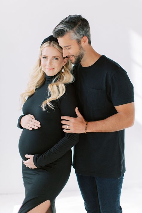 Maternity Shoot Black Outfit, Black Dress Studio Maternity Pictures, Maternity Photo Black Dress, Black Dress Maternity Pictures Couple, Maternity Photos Black Dress, Black Dress Maternity Shoot, Black Dress Maternity Pictures, Maternity Photography Winter, Maternity Picture Outfits