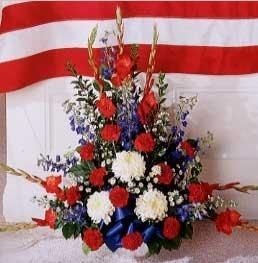 Red, White, and Blue Flowers for Veterans Day - Julias Florist Patriotic Arrangements, Patriotic Flower Arrangements, Red White And Blue Flowers, Patriotic Centerpieces, Patriotic Flowers, Altar Flowers, Church Flower Arrangements, Memorial Flowers, Cemetery Flowers