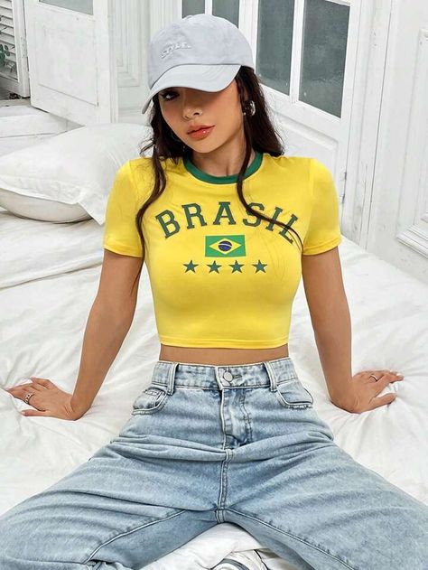 Slim Fit Crop Top, T Shirt Crop Top, Football Outfits, Cut Out Design, Women T Shirts, Kids Beachwear, Contrast Trim, Graphic Tees Women, Crop Tee