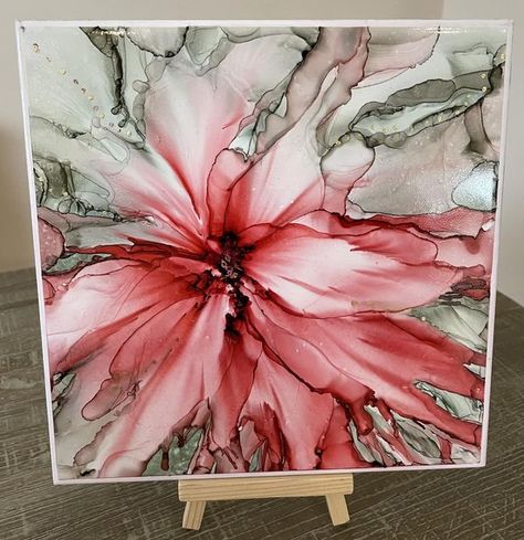 Alcohol ink painting | Done  on 15x15cm ceramic tile | Facebook Alcohol Ink Ideas Tutorials, Alcohol Ink Tiles, Ink Flowers, Alcohol Ink Painting, Alcohol Ink Art, Alcohol Inks, Ink Painting, Xmas Cards, Ceramic Tile