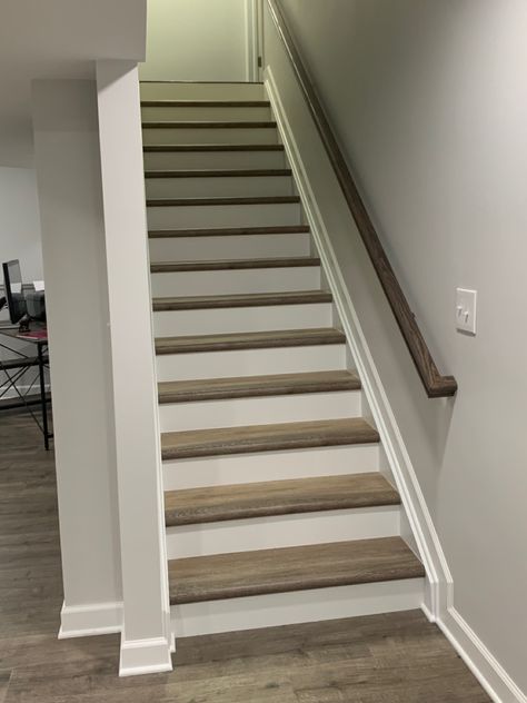 Love how clean this makes our basement stairs look Ideas For Basement Stairs, Stairs To Basement, Stairs Basement, Basement Steps, Basement Bathroom Design, Cap A Tread, Stairs Renovation, Basement Entrance, Stair Makeover