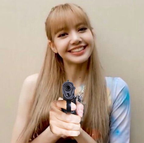 blackpink lisa meme funny blink lalisa Lisa Meme Funny, Lisa Blackpink Funny, Lisa Funny Face, Blackpink Memes Funny, Lisa Funny, Heo Peppa, Blackpink Meme, Rose Pic, Memes Blackpink