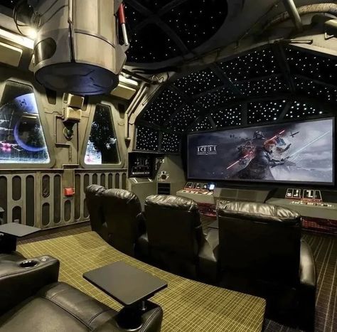 Star Wars Theater Room, Star Wars Media Room, Star Wars Basement, Casa Disney, Entertainment Rooms, Theater Rooms, Florida Mansion, Heston Blumenthal, Home Cinema Room