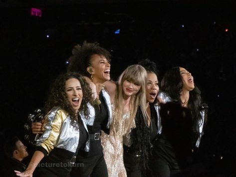 Taylor Swift Backup Singers, Backup Singers, Eras Tour, Gravity, Singers, Taylor Swift, Swift, Force