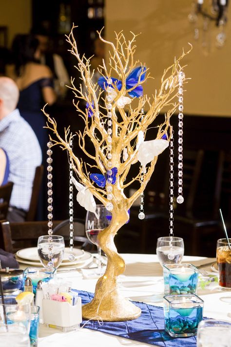 Golden tree with butterflies centerpieces for wedding Butterfly Table Centerpieces Target, Rose Gold Butterfly Centerpieces, Butterfly Tree Centerpiece, Rose Gold Centerpiece Quinceanera Butterfly, Tree Centrepiece Wedding, Gold Manzanita Tree Centerpieces, Butterfly Centerpieces, Golden Tree, Tree Centerpieces