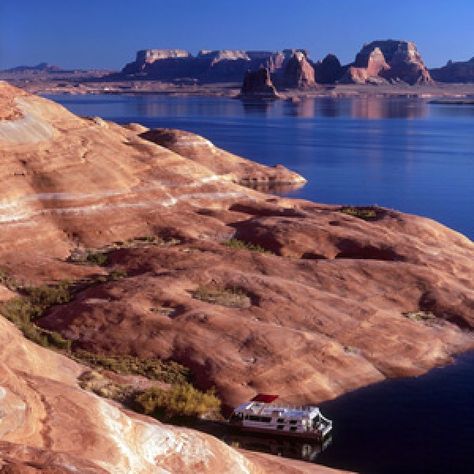 Lake Powell Boating Adventure Lake Powell Houseboat, Houseboat Rentals, Lake Powell, Beautiful Sites, Houseboat, Watercraft, Cabin Rentals, Power Boats, Las Vegas Nevada