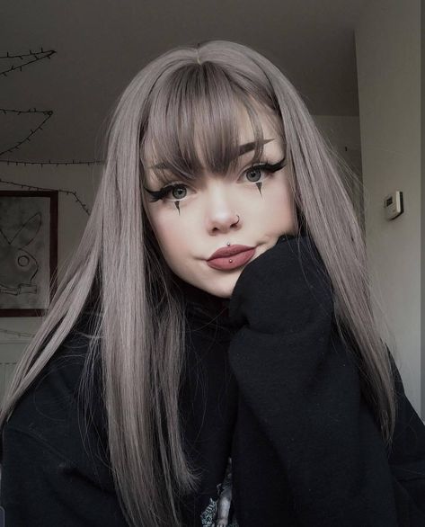 Black Hair With Grey Bangs, Ashy Blonde Hair With Bangs, Mushroom Brown Hair Color With Bangs, Silver Hair Bangs, Grey Hair Bangs, Gray Hair Bangs, Dark Gray Hair Color, Silver Hair With Bangs, Medium Grey Hair