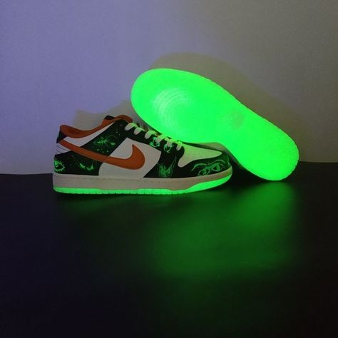 'nike dunk low PRM halloween 2021' nike, nike shoes, halloween shoes, nike halloween, nike dunk, nike dunk low, halloween, halloween clothing, shoes you should buy, fyp Halloween Dunks, Dunk Nike, Rick Owens Sneakers, Halloween Shoes, Halloween Clothing, Nike Sb Dunks, Reversible Belt, Air Force 1 Low, Nike Dunk Low