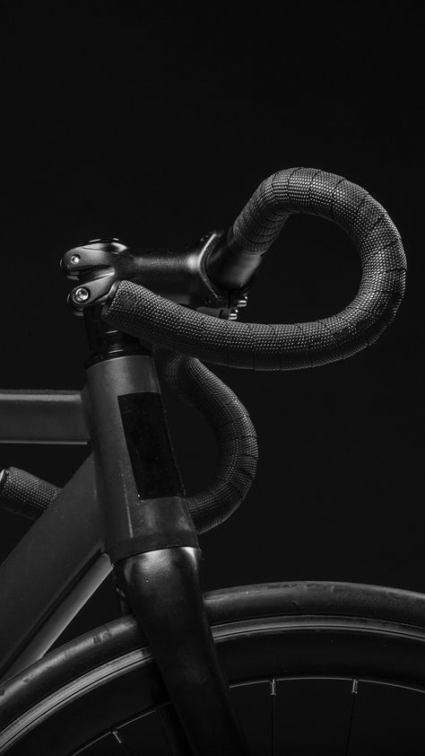 Bicycle Dark Bw Minimal Nature #iPhone #6 #wallpaper Fixie Wallpaper Iphone, Cycle Wallpaper Bicycles, Cycling Wallpaper Iphone, Fixie Wallpaper, Gravel Bike Bicycles, Bicycle Wallpaper, Bici Retro, Minimal Nature, Bicycle Photography