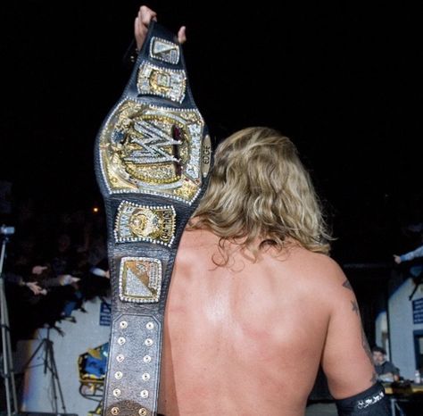 Edge Wwe Champion, Wwe 2000s Aesthetic, Edge Wwe Icon, Edge Wwe 2000s, Edge Wwe 90s, Wwe 2000s, Wwe Pfp, Wwe Aesthetic, Edge Wwe