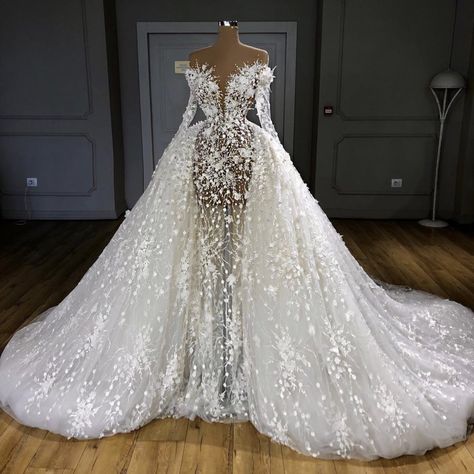 Valdrin Sahiti Valdrin Sahiti, Detachable Train, Mermaid Wedding Dresses, Pearl And Lace, Lace Wedding Dress, Dream Wedding Dresses, Custom Dresses, Weeding, Mermaid Wedding