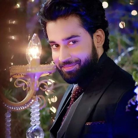 Faisal Name Dpz, Ishq Murshid Images, Ishq Murshid Dp, Cupels Pic Dp, Pakistani Drama Ishq Murshid, Bilal Abbas Khan Dpz, Sister Love Quotes, Bilal Abbas Khan, Asian Bridal Makeup