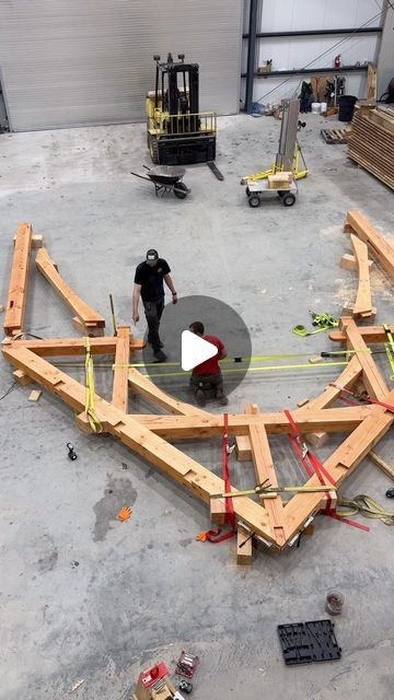 Shelter Institute on Instagram: "Douglas fir hammerbeam test fit for an upcoming project.
•
•
•
•
#timberframe #timberframing #education #course #housebuilding  #homebuilding #woodworking #shelterinstitute #explore #construction #homeownership #handmade #home #thinkbuildlive" Timber Frame A Frame, Timber Frame Interior, Timber Frame Construction Detail, Exposed Trusses, Timber Frame Joinery, Timber Frame Building, Framing Construction, Timber Frame Construction, Timber Structure