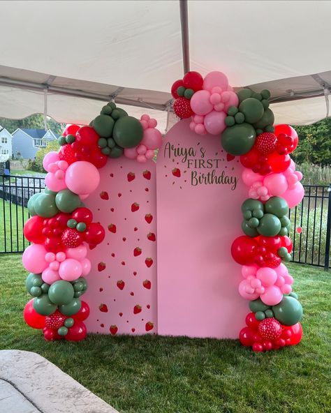 A berry sweet 1st birthday. Our Ready 2 Party Backdrops & Balloons transport with ease. Book yours today. Perfect for smaller parties, short set up times, smaller budgets and anything in between. www.dmballoonss.com . . . . . #balloonsinbuffalo #buffaloballoons #balloonbusiness #ready2party #backdropandballoons #strawberry #strawberrytheme #berryfirstbirthday #firstbirthday #balloondecor #partydecor Berry Sweet 1st Birthday, Party Backdrops, Small Budget, Backdrops For Parties, Short Set, Balloon Decorations, Short Sets, First Birthdays, 1st Birthday