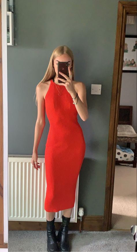 Orange Ribbed Dress Outfit, Red Ribbed Dress, Orange Midi Dress Outfits, Midi Dress Bodycon Casual, Orange Bodycon Midi Dress, Ribbed Dress Outfit, Orange Dress Outfits, Red Midi Dress Bodycon, Orange Dress Summer