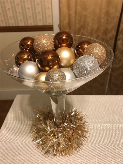 Giant Martini Glass Centerpiece! Giant Martini Glass Centerpiece, Martini Glass Centerpiece, Christmas Martini, Fabulous 50, Christmas Decorations Centerpiece, Club Events, New Years Eve Decorations, Decoration Party, Christmas Door Decorations