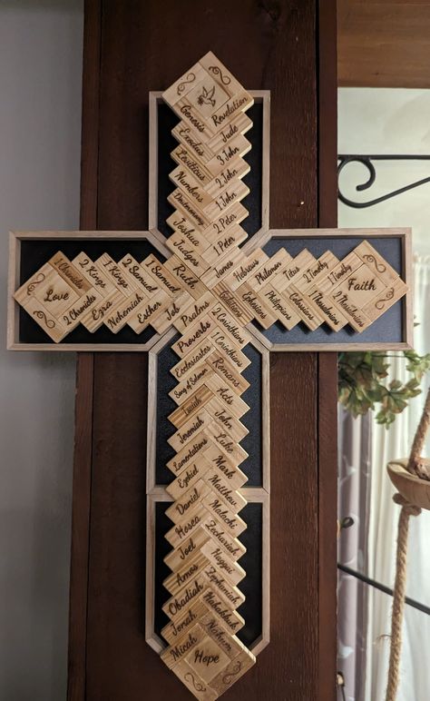 Jenga Tile Crafts, Christian Home Decor Diy, Christian Diy Decor, Diy Cross Crafts, Jenga Cross, Cross Crafts Diy, Jenga Art, Square Houses, Wooden Crosses Diy