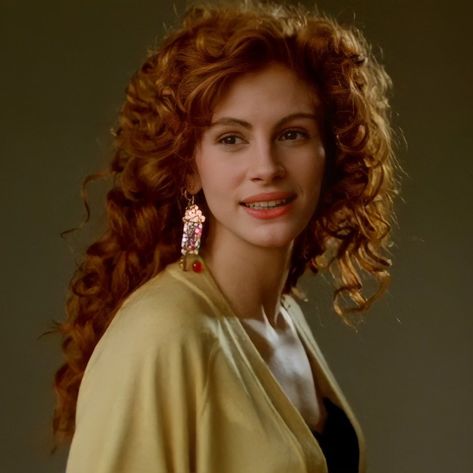 Ginger Actresses, Julia Roberts Hair, Medium Red Hair, Ginger Hair Dyed, Hair Movie, Red Hair Inspiration, Red Ombre Hair, Short Grunge Hair, Natural Red Hair