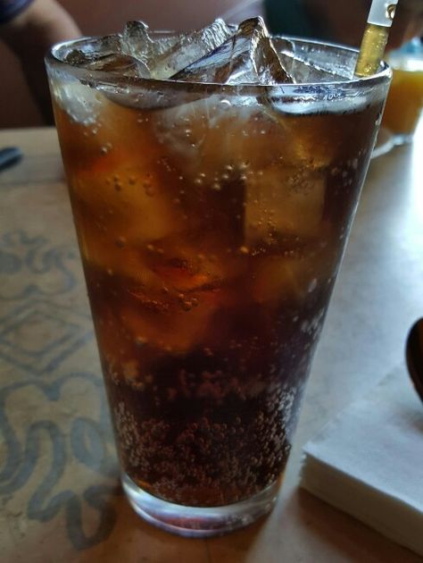 Coca-Cola alot of ice and super cold just the way I like it! Coke With Ice, Coke Aesthetic, Felix Core, Homemade Baking Powder, Pepsi Max, Cocoa Cola, Supernatural Dr, Diet Cola, Always Coca Cola