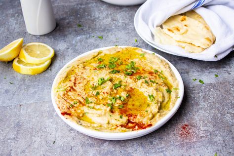 Indulge in the rich flavors of authentic Baba Ganoush - a creamy, smoky Middle Eastern dip with roasted eggplants, sumac, and spices. Authentic Hummus Recipe, Easy Hummus Recipe, Roasted Garlic Hummus, Once Upon A Chef, Buffalo Cauliflower Bites, Garlic Hummus, Alain Ducasse, Easy Hummus, Cauliflower Bites