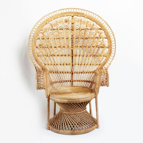 Fancy raw wicker peacock fan chair.  Beautiful details and workmanship.  Custom cushions available. Peacock Chair Decor, Wicker Peacock Chair, Fancy Chair, Peacock Chair, Chair Decor, Hanging Plants Indoor, Caster Chairs, Bergere Chair, Chair Bed