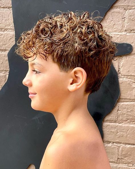 Rusted Roots (@kim_riothairartist) • Instagram photos and videos Boy Perms Curly Hair, Boy Permed Hair, Boys Perm Hairstyles, Mens Perm, Mens Hair Trends, Bald Fade, Bowl Cut, Comb Over, Boys Haircuts