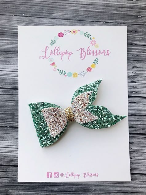 Princess Hair Bows, Glitter Mermaid, Under The Sea Birthday, Birthday Hair, Diy Bows, Glitter Canvas, Sea Birthday, Baby Hair Clips, Bow Clip