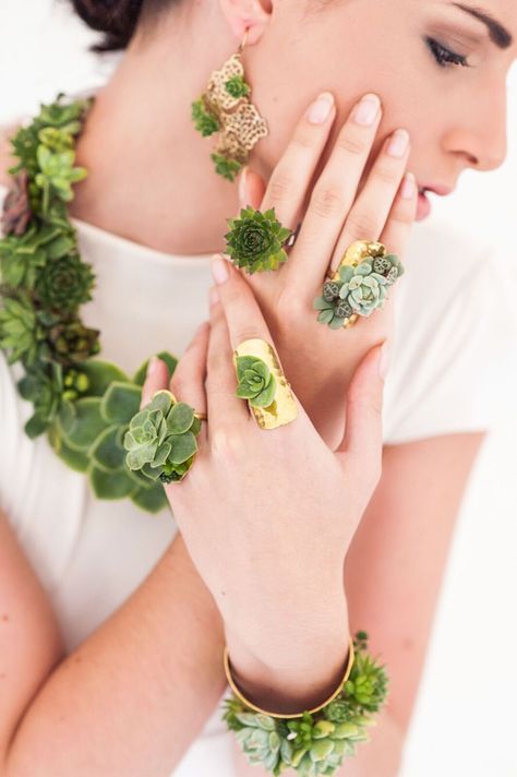 Fabulous Floral Couture Nature Jewellery, Floral Couture, Succulent Jewelry, Fresh Flower Jewelry, Real Flower Jewelry, Succulent Wedding, Flower Studio, Green Goddess, Botanical Jewelry